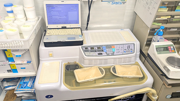 プライム薬局亀有店の調剤器具