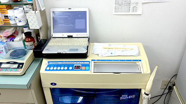 駒込中央薬局の調剤器具