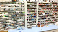 りんどう薬局の薬棚