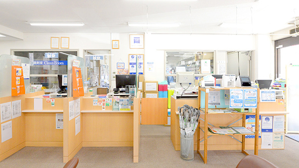 クオール薬局新川店の受付/カウンター