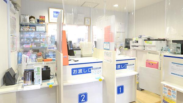 クオール薬局 大泉学園店の受付/カウンター