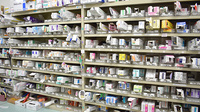 白金台薬局の薬棚