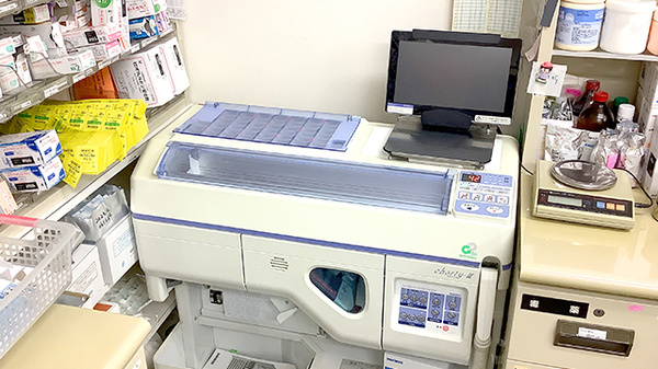 白金中央薬局の調剤器具