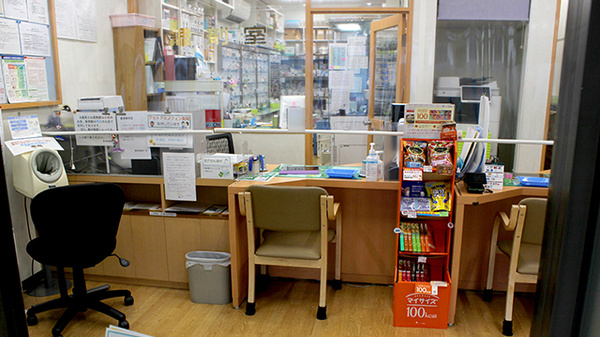 堀切虹薬局の受付/カウンター