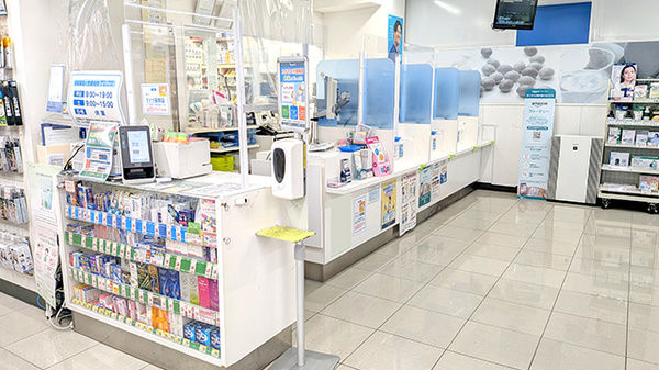 薬局トモズ西葛西店の受付/カウンター