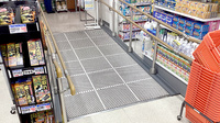 龍生堂薬局大久保店のバリアフリー設備