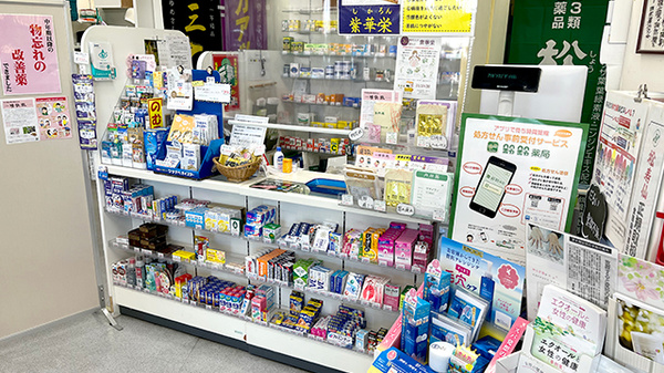 鈴鈴薬局の受付/カウンター