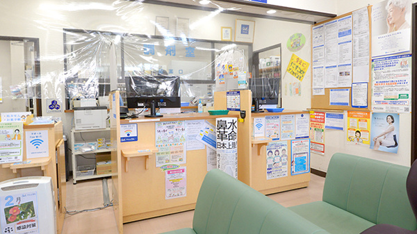 クオール薬局　小山駅南店の受付/カウンター
