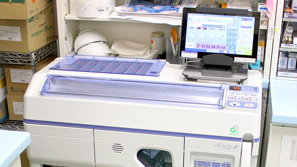 花･花薬局いちょうの調剤器具