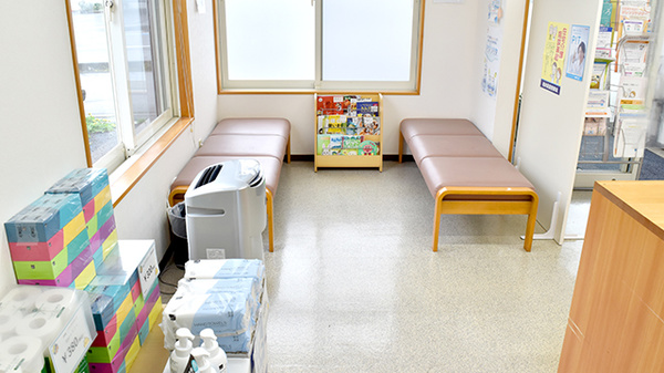 ウイン調剤薬局那須店の待合スペース