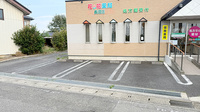 花・花薬局長沼店の駐車場