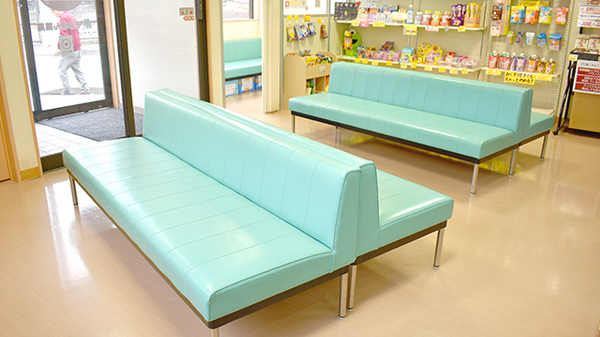 ぞうさん薬局の待合スペース