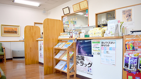 つくも薬局の受付/カウンター