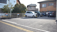 つくも薬局の駐車場