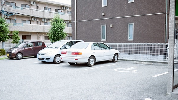 とちぎ薬局　光陽台店の駐車場