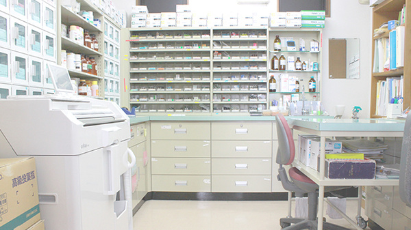 ハーブ薬局の調剤室