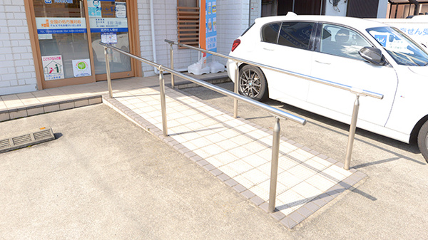 クオール薬局　小山城東店のバリアフリー設備