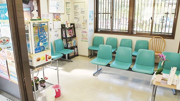 ピノキオ薬局　今市店の待合スペース
