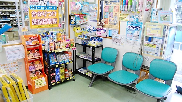 ピノキオ薬局　真岡西店の待合スペース