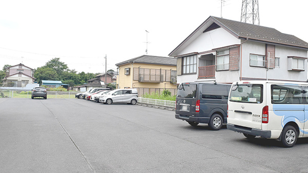 ひばり薬局　藤岡店の駐車場