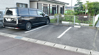 ひまわり薬局の駐車場