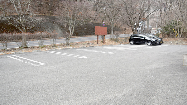 フクシ塩原薬局の駐車場