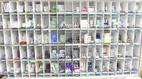 グリーンタウン調剤薬局の薬棚