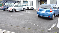 羽川薬局の駐車場