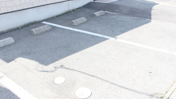 ポプリ薬局の駐車場