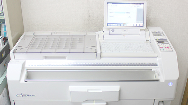 ワイアンドワイ薬局の調剤器具