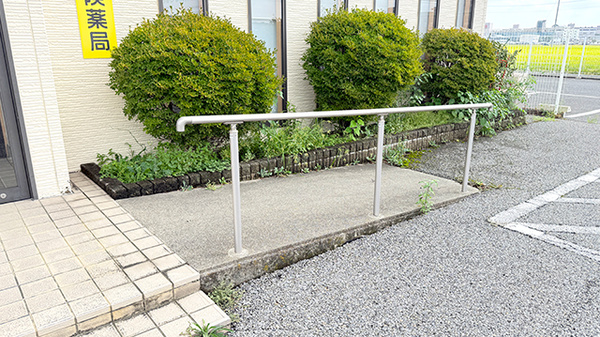 花・花薬局岩曽店のバリアフリー設備