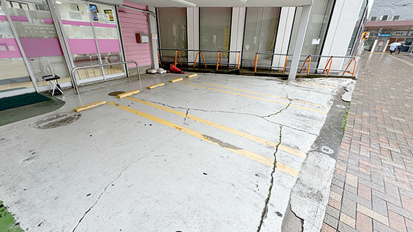 銀星薬局　西口店の駐車場