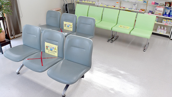 竹林薬局の待合スペース