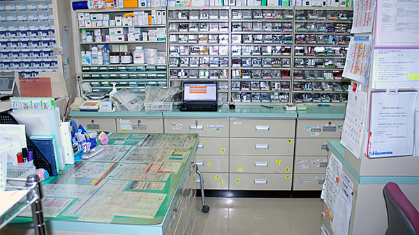 中央薬局　真岡店の調剤室