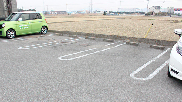 平田薬局の駐車場