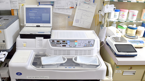 コトブキ薬局　八木店の調剤器具