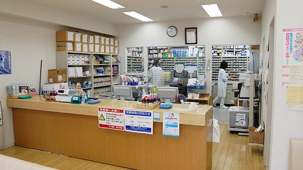 サン薬局　新大宮店の受付/カウンター