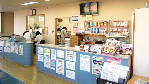 サン薬局　天理東店の受付/カウンター