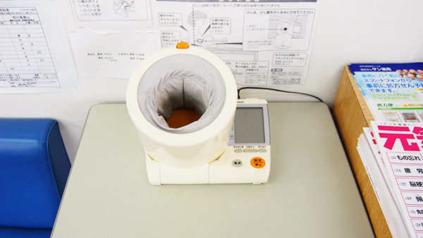 サン薬局 医大前店の血圧計