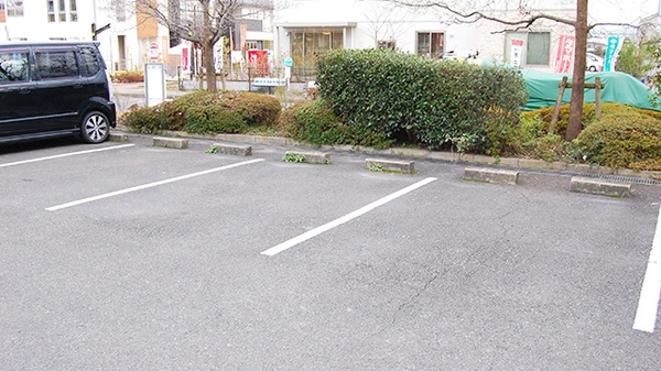 サン薬局　真美ヶ丘店の駐車場