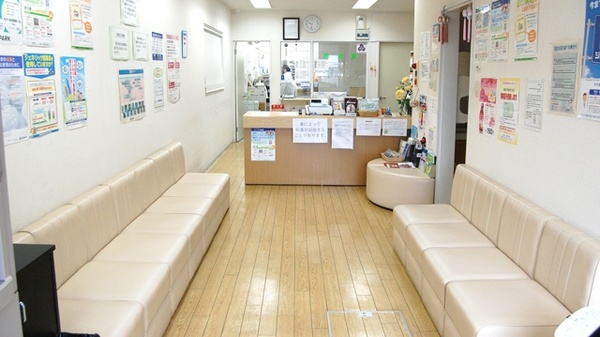 サン薬局　奈良店の待合スペース