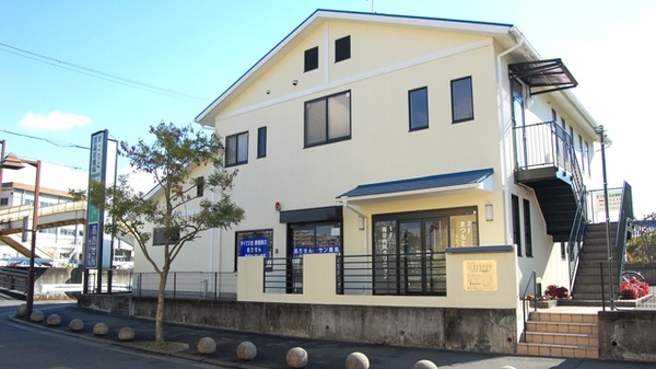 サン薬局　富雄北店の外観