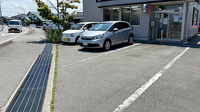 チューリップ城川原北薬局の駐車場