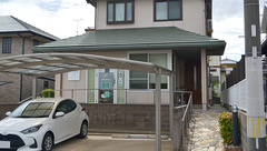 おの薬局春日店の外観