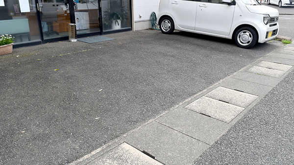 きりん薬局春日店の駐車場