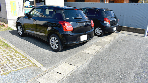 くれよん薬局小田の駐車場