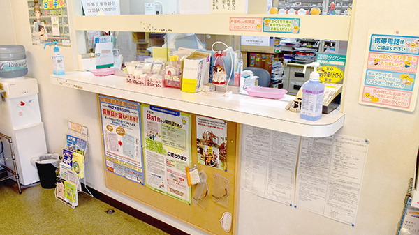 さくらんぼ薬局の受付/カウンター