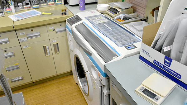 サンキュードラッグ　田野浦薬局の調剤器具