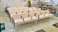 サンキュー薬局　門司調剤センターの待合スペース