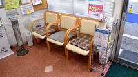 サンキュー薬局　老松店の待合スペース